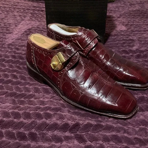 Mauri | Shoes | Mauri Alligator Burgundy Size 1 | Poshmark display picture 2
